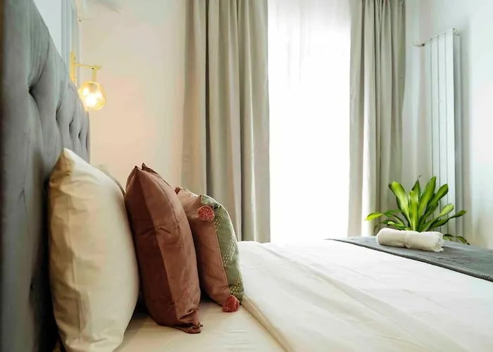 Bright 2br - Location - Balcony