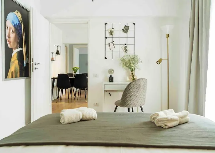 Bright 2br - Location - Balcony Bukarest