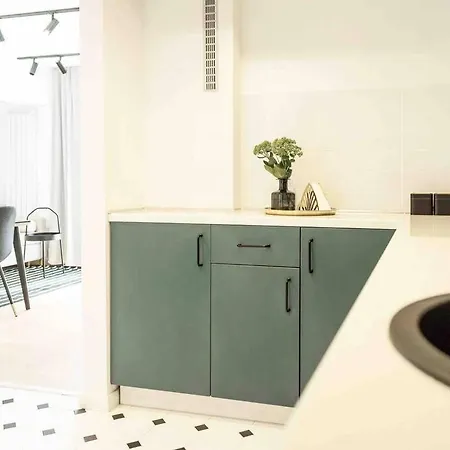 Apartamento Bright 2br - Location - Balcony Bucarest