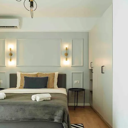 Апартаменти Bright 2br - Location - Balcony
