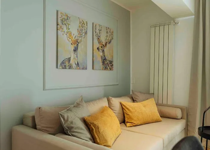 Apartment Bright 2br - Location - Balcony Bucharest