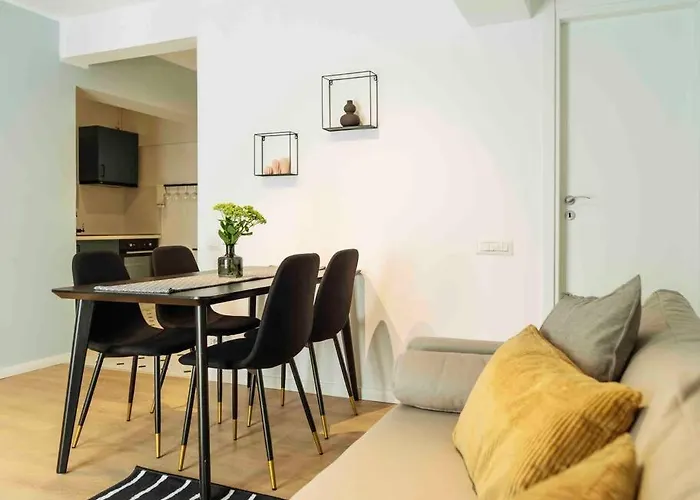 Bright 2br - Location - Balcony * Bucharest